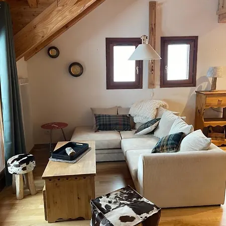 Apartment Les Loups Blancs, Duplex Renove En 2022, Pied Des Pistes